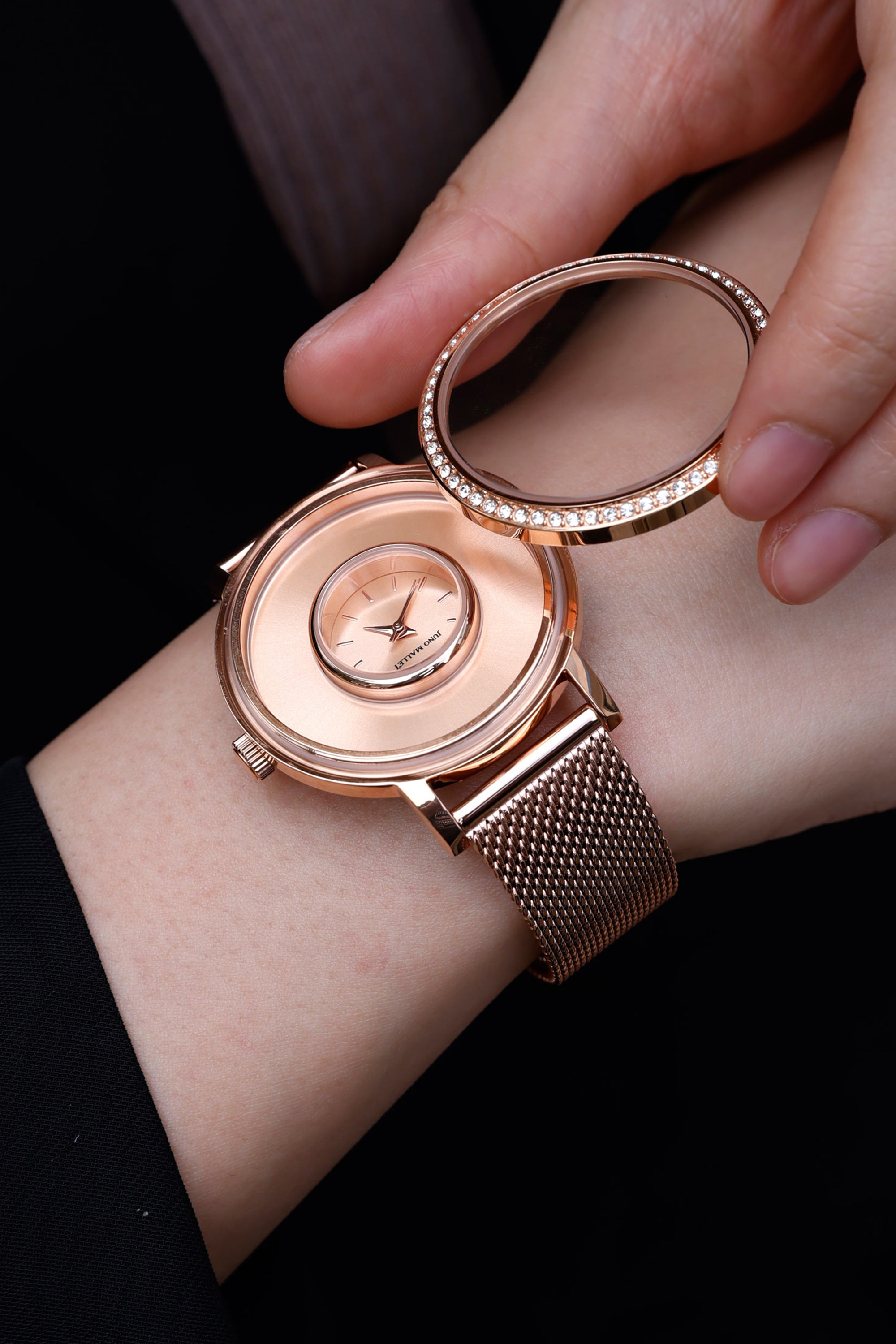 Minimalist hot sale gold watch